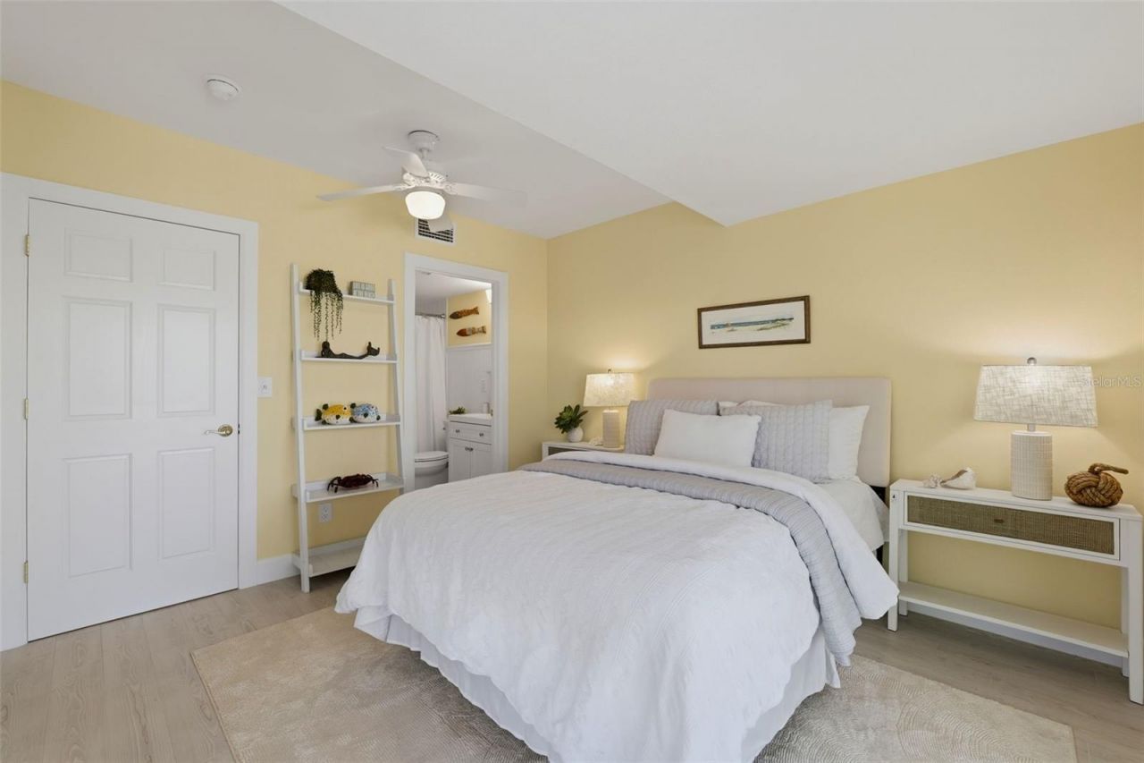 106 2nd Avenue, Saint Pete Beach, FL 33706 Photo