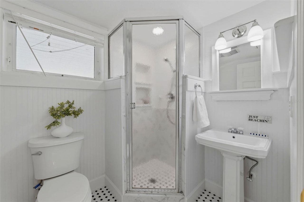 106 2nd Avenue, Saint Pete Beach, FL 33706 Photo