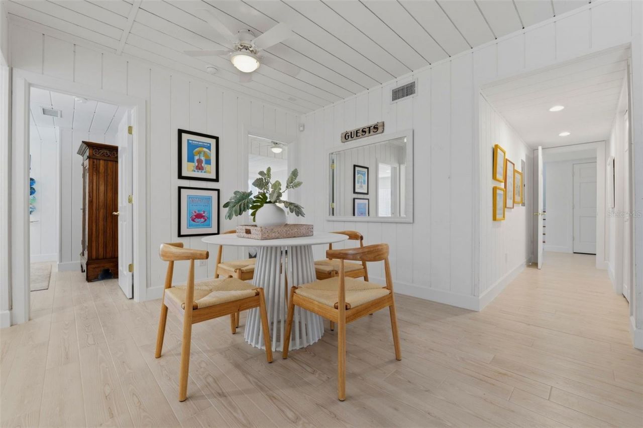 106 2nd Avenue, Saint Pete Beach, FL 33706 Photo