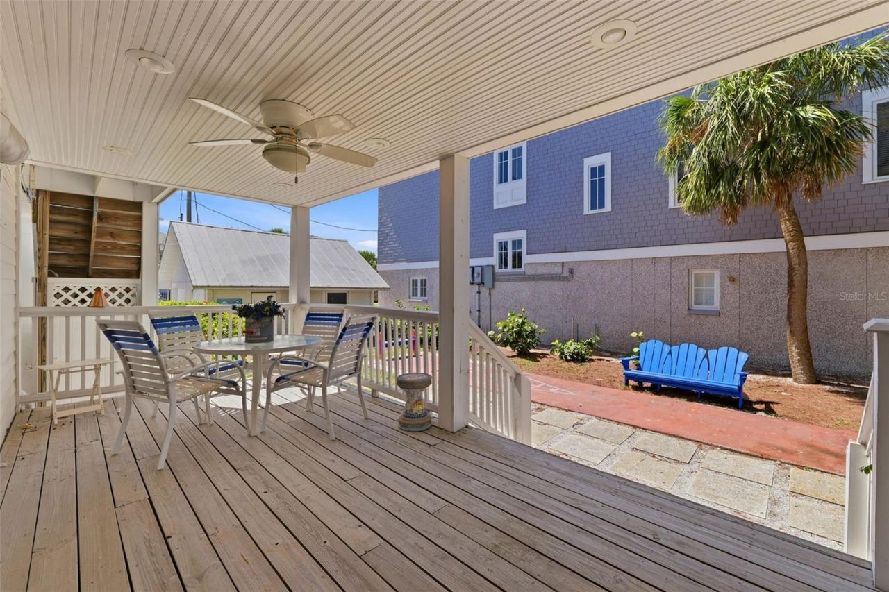 106 2nd Avenue, Saint Pete Beach, FL 33706 Photo