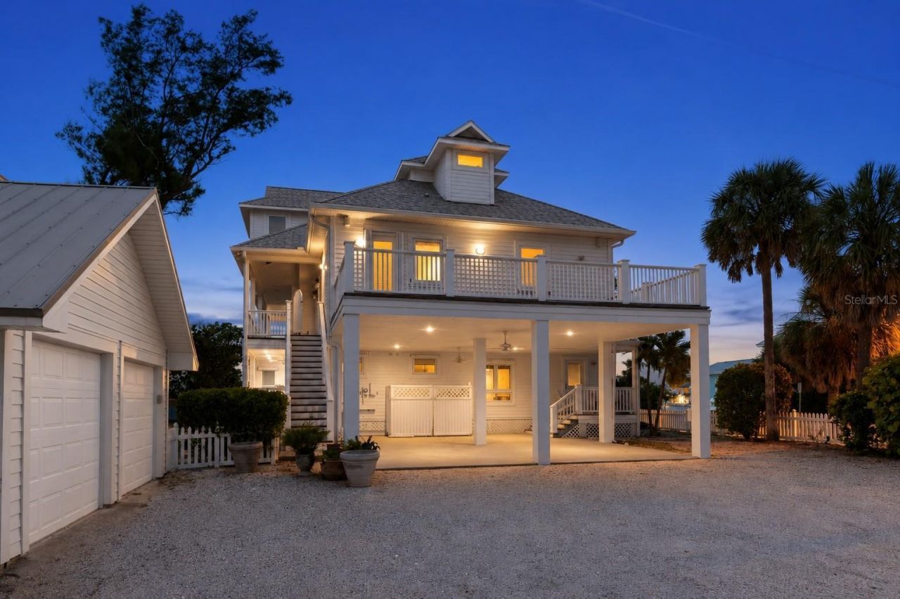 106 2nd Avenue, Saint Pete Beach, FL 33706 Photo