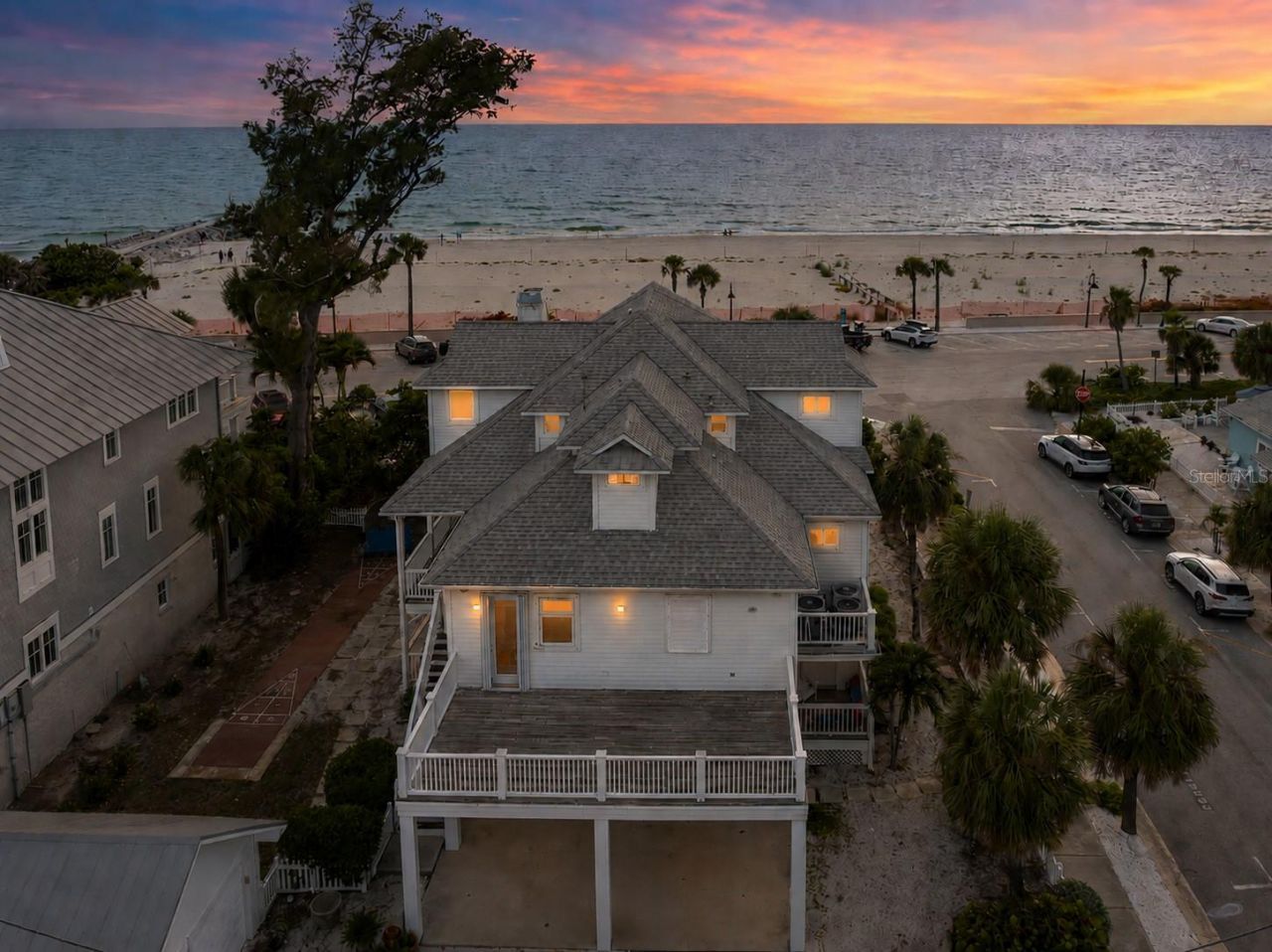 106 2nd Avenue, Saint Pete Beach, FL 33706 Photo