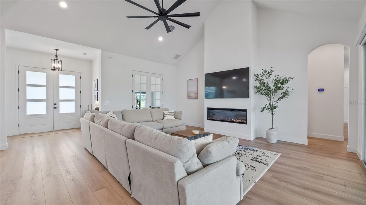 4230 Tucker Avenue, Saint Cloud, FL 34772 Photo