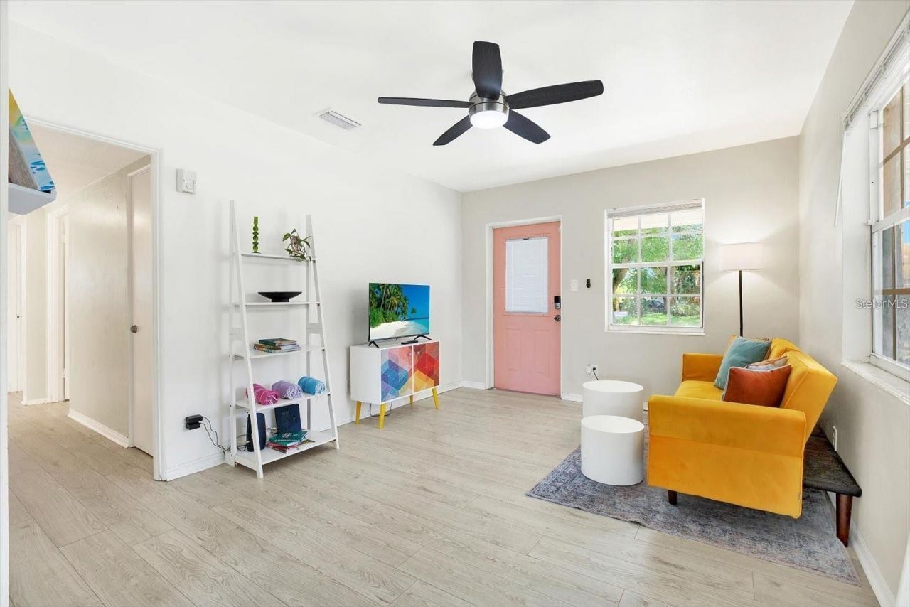 6490 34th Avenue N, Saint Petersburg, FL 33710 Photo
