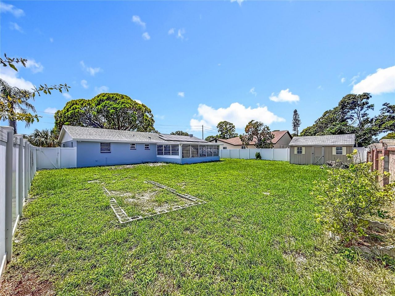 2449 66th Avenue S, Saint Petersburg, FL 33712 Photo