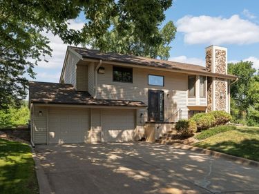 3140 Quarry Court, Eagan, MN 55121
