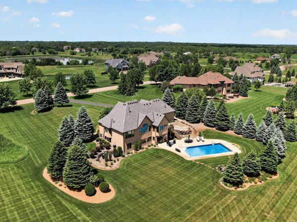 19295 Oak Grove Avenue, Prior Lake, MN 55372