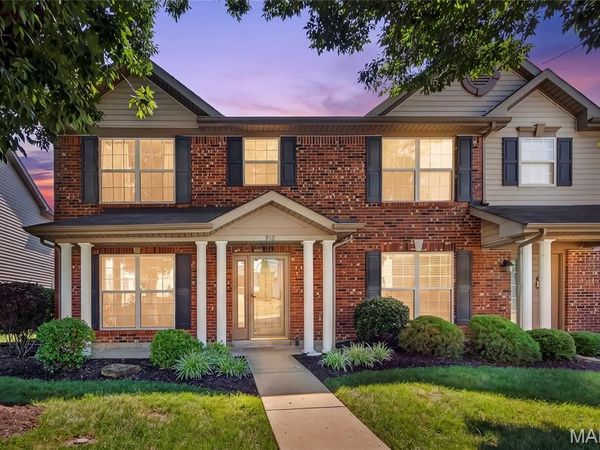 916 Carpathian Drive , Lake St Louis, MO 63367