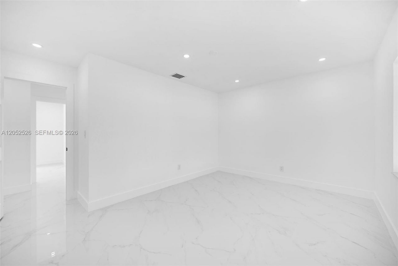 18670 SW 123rd Ct , Miami, FL 33177 Photo