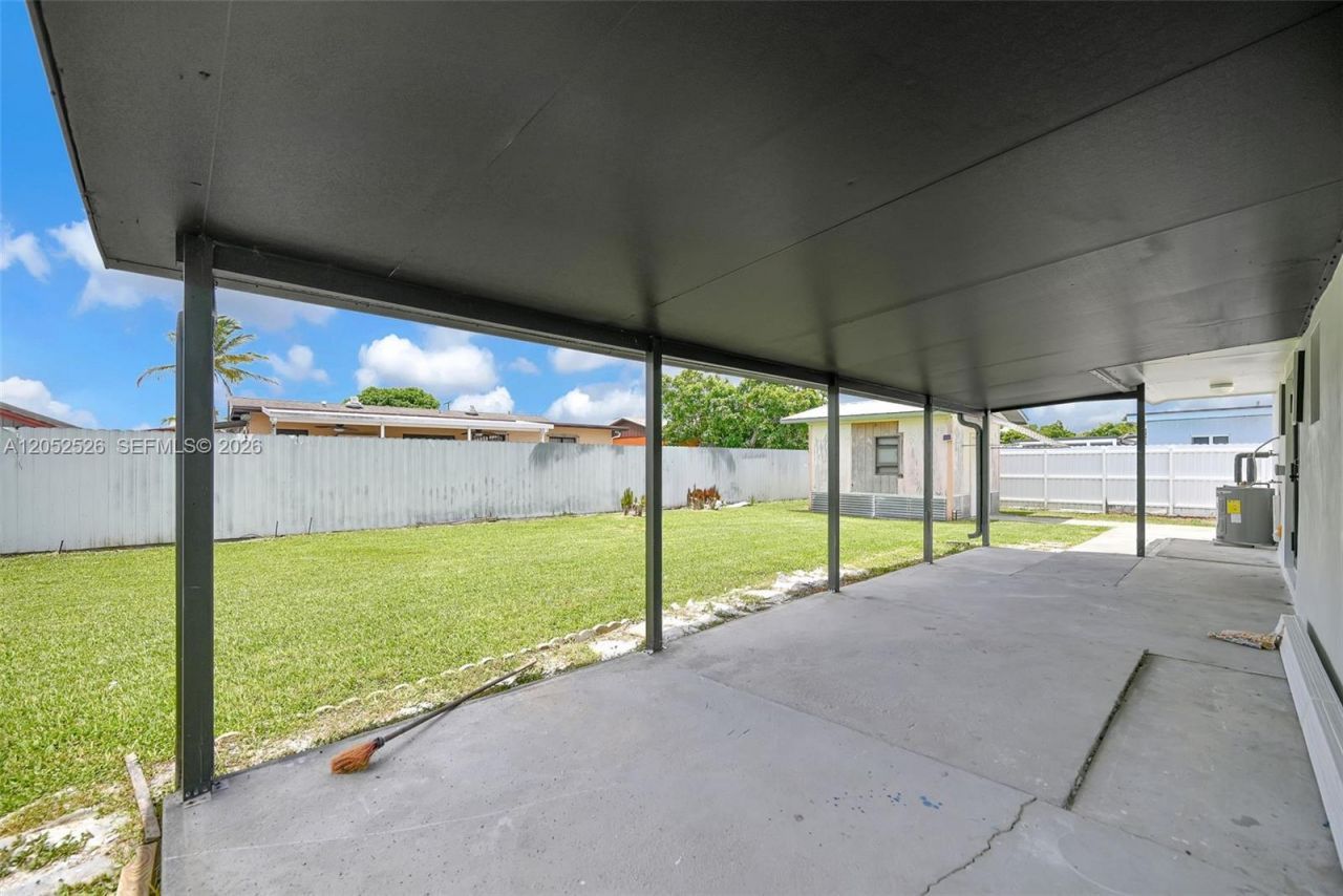 18670 SW 123rd Ct , Miami, FL 33177 Photo
