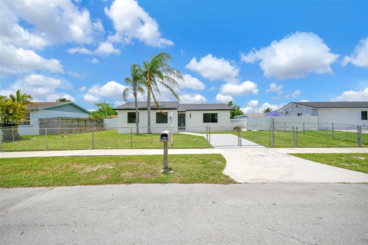 18670 SW 123rd Ct , Miami, FL 33177 Photo