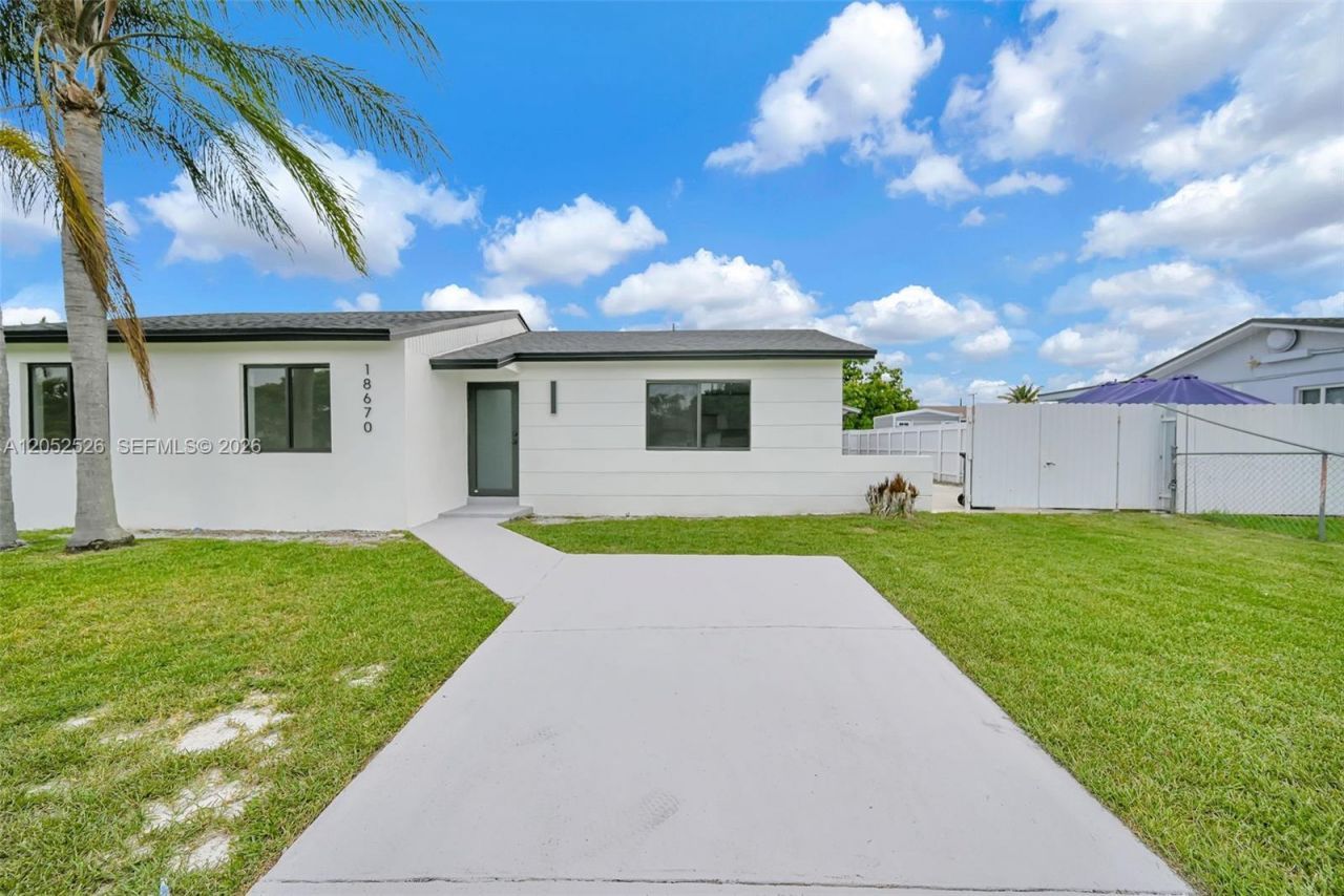 18670 SW 123rd Ct , Miami, FL 33177 Photo