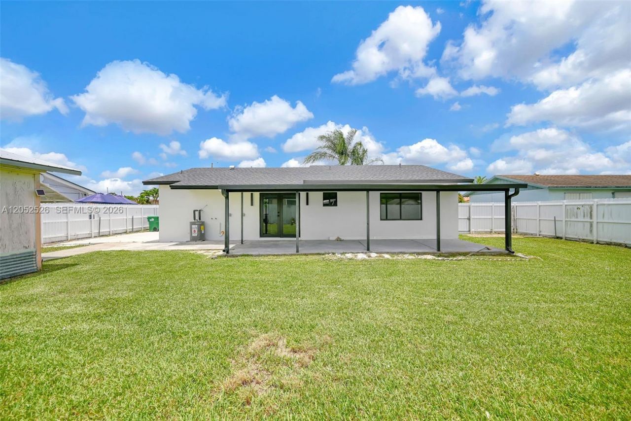 18670 SW 123rd Ct , Miami, FL 33177 Photo