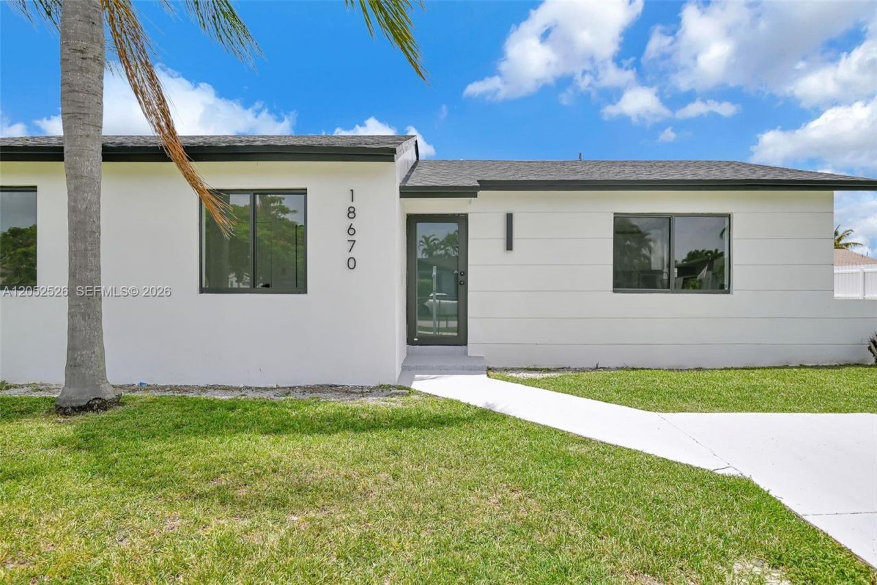 18670 SW 123rd Ct , Miami, FL 33177 Photo