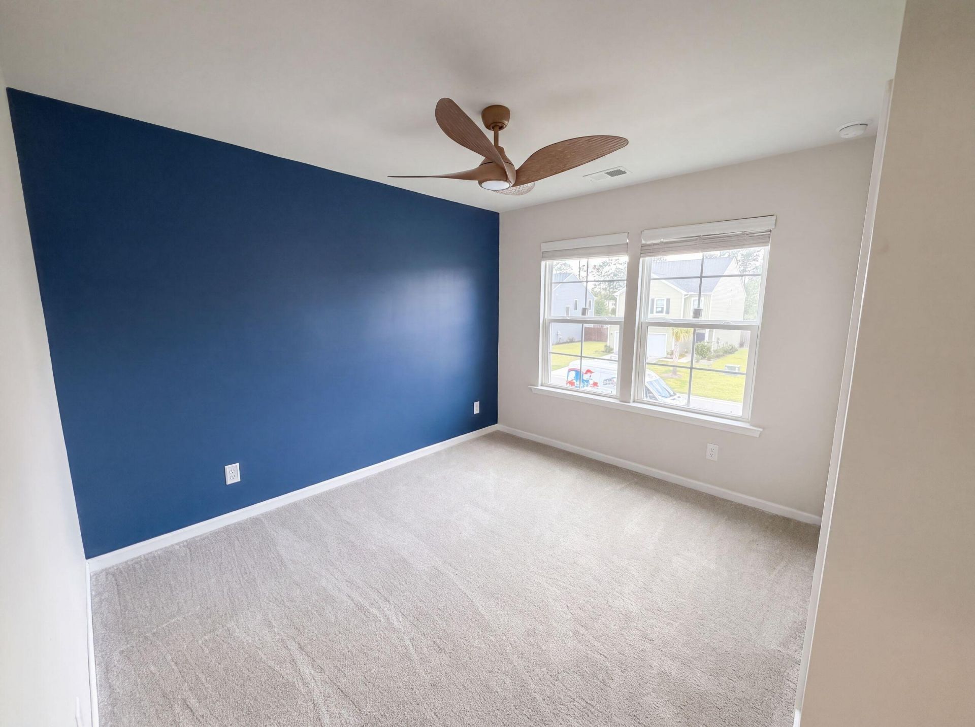 142 Lucca Drive Photo 10