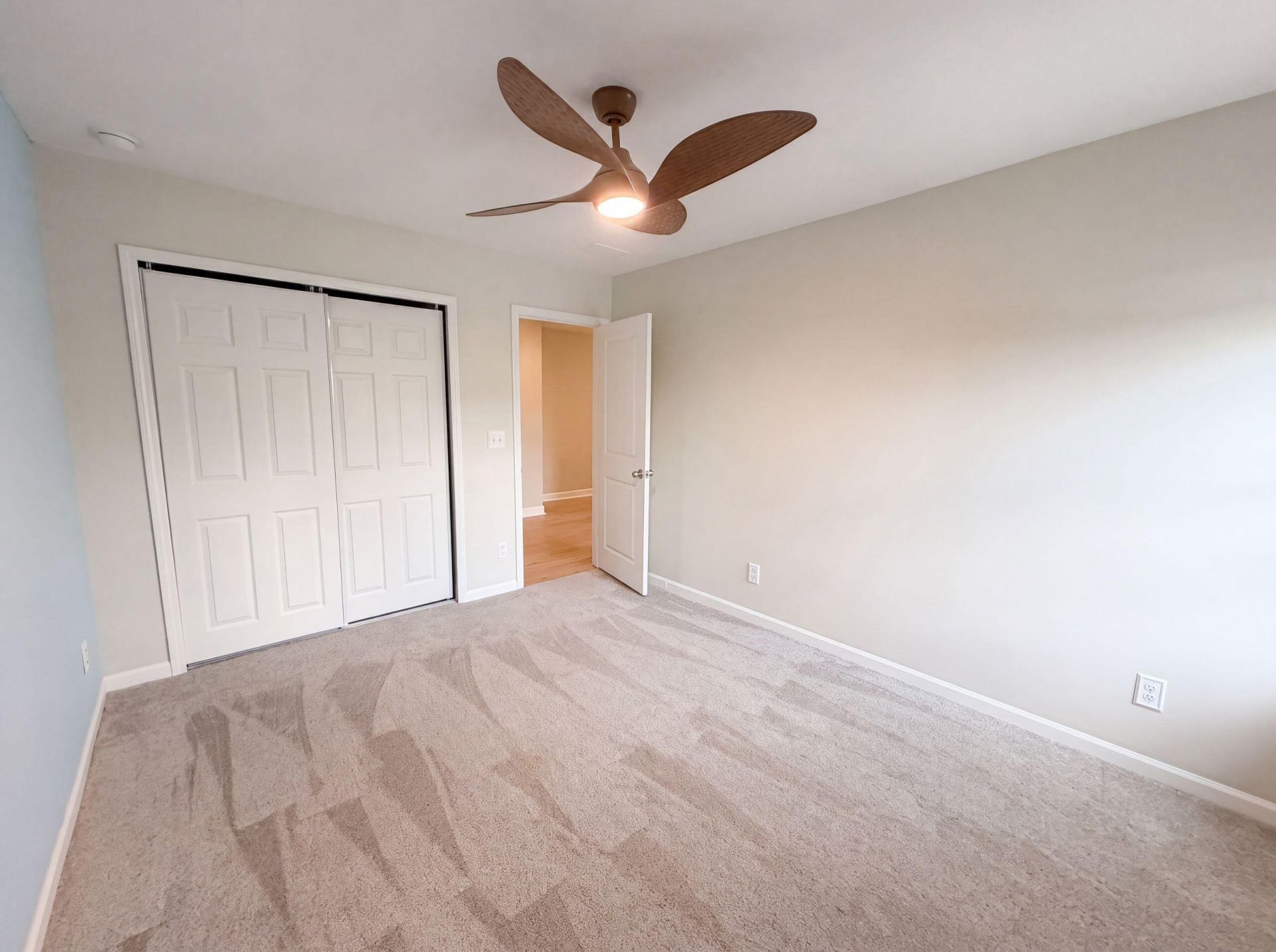 142 Lucca Drive Photo 14