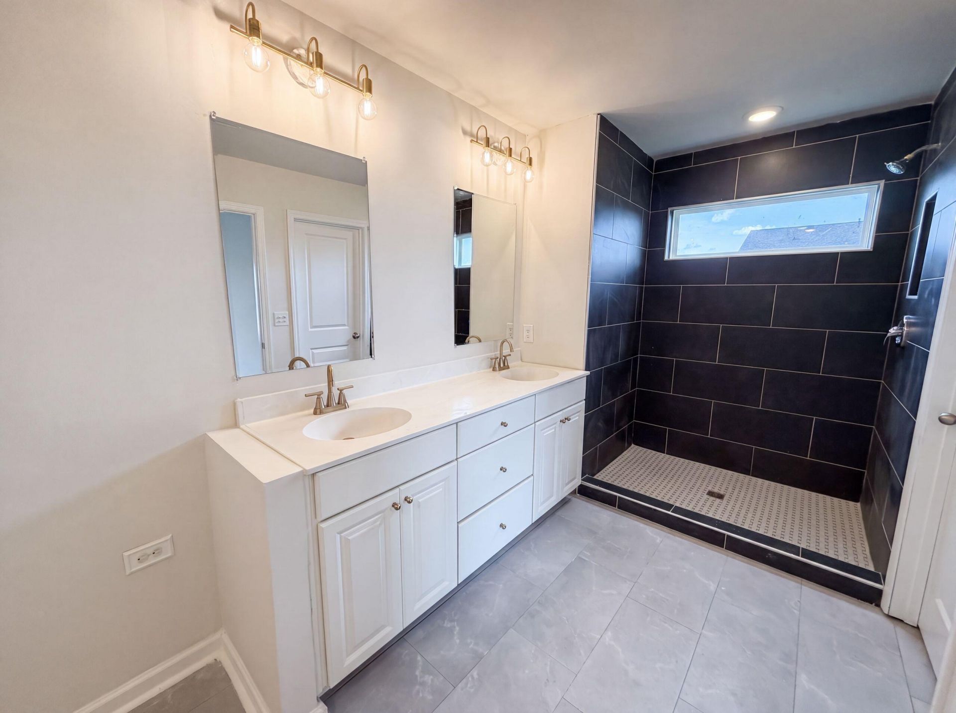 142 Lucca Drive Photo 17