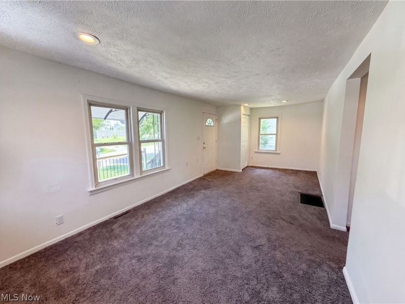 736 Bettes Avenue, Akron, OH 44310 Photo 3