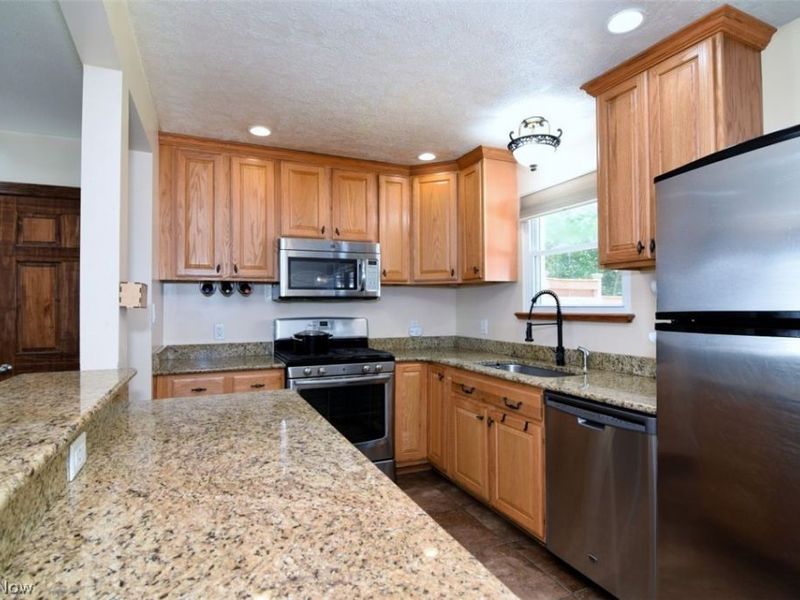 2275 Gary Drive, Twinsburg, OH 44087 Photo 11