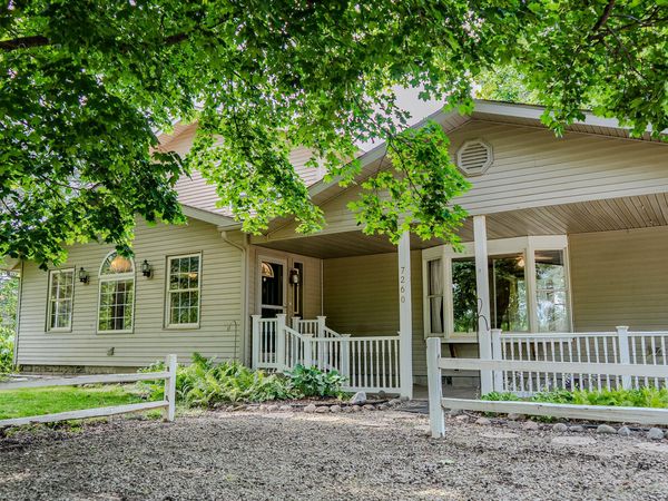 7260 W Kinsel Highway, Vermontville, MI 49096