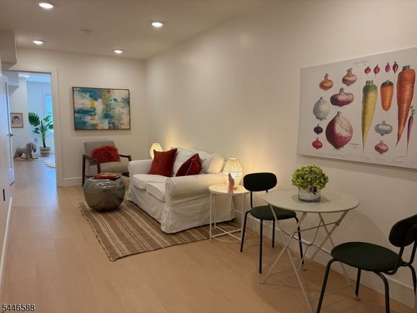 627 Valley Rd, Unit F, Montclair, NJ 07043