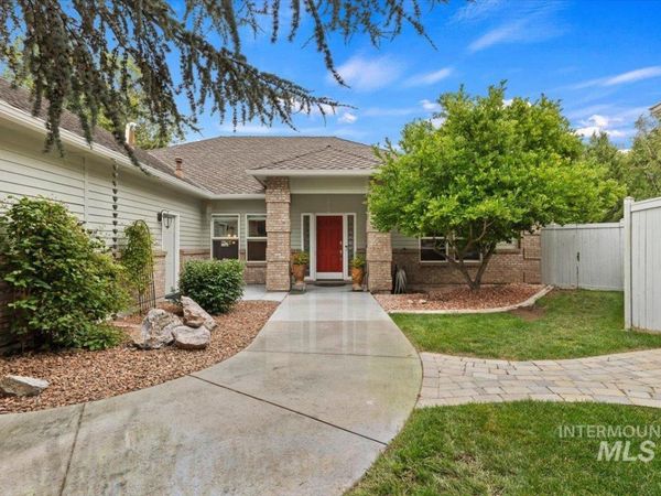 5184 N Greyloch, Boise, ID 83704