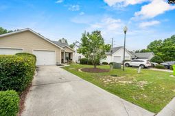 26 Providence Manor Court photo 4