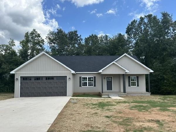 125 RED FERN CV, Savannah, TN 38372