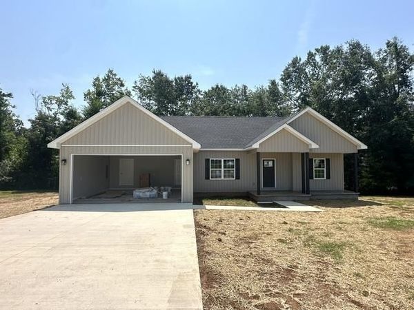 125 RED FERN CV, Savannah, TN 38372