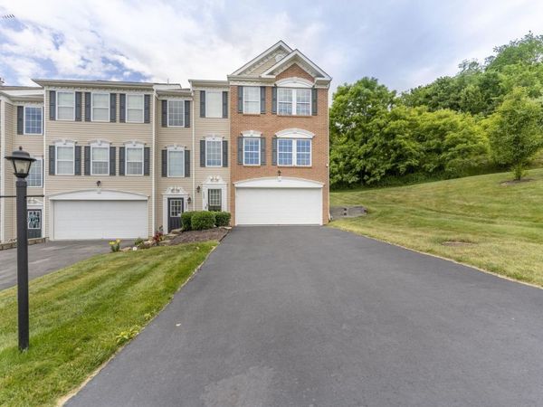 3000 Canterbury Drive, Imperial, PA 15126