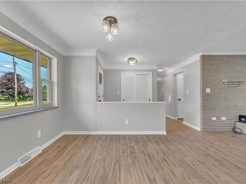 11450 Andover Boulevard, Garfield Heights, OH 44125 Photo 10