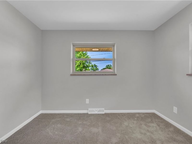 11450 Andover Boulevard, Garfield Heights, OH 44125 Photo 22