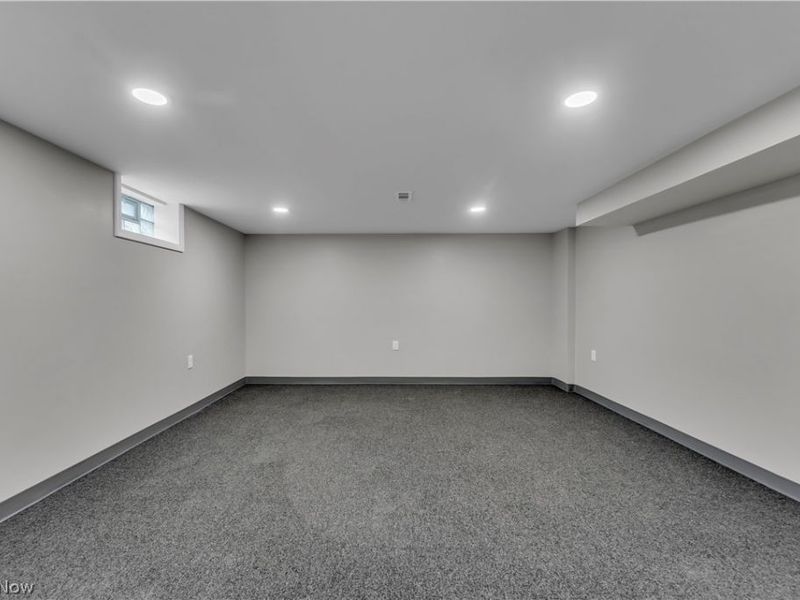 11450 Andover Boulevard, Garfield Heights, OH 44125 Photo 32