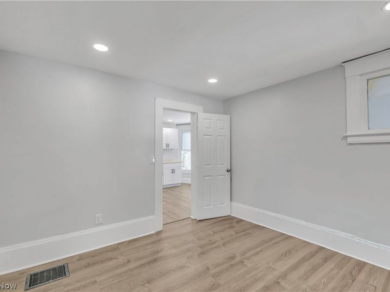1691 E 82nd Street, Cleveland, OH 44103 Photo 4