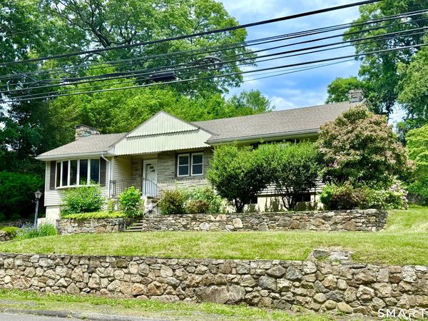 2326 Old Town, Bridgeport, CT 06606