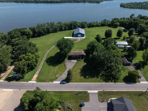 207 Maple Avenue SW, Elysian, MN 56028