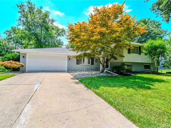 906 New England Avenue, Dayton, OH 45429