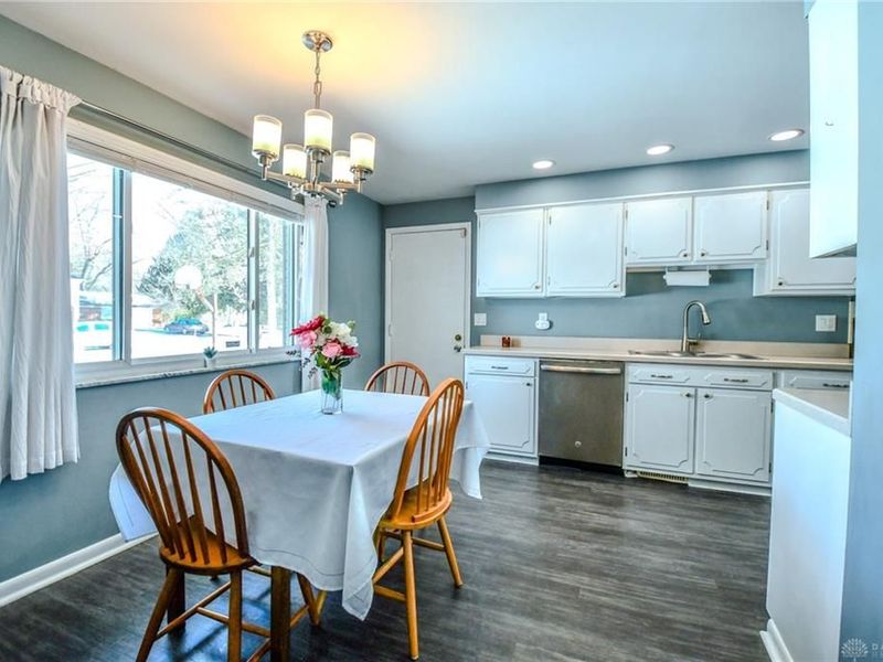 906 New England Avenue, Dayton, OH 45429 Photo 17