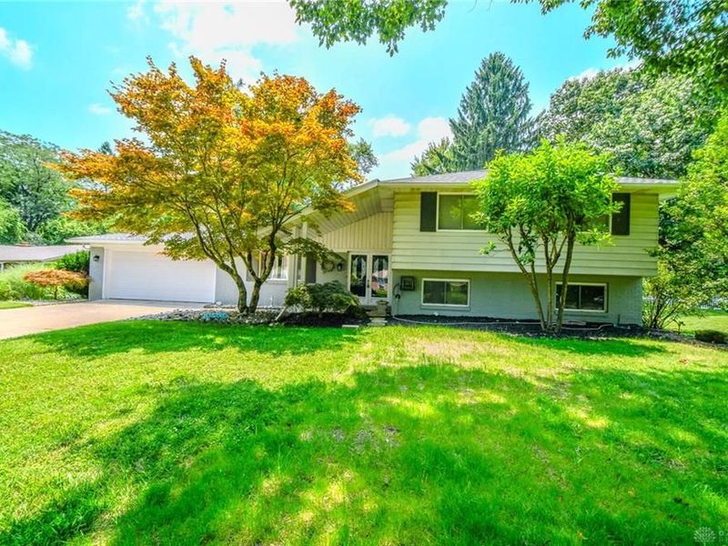 906 New England Avenue, Dayton, OH 45429 Photo 2