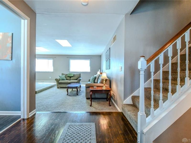 906 New England Avenue, Dayton, OH 45429 Photo 6