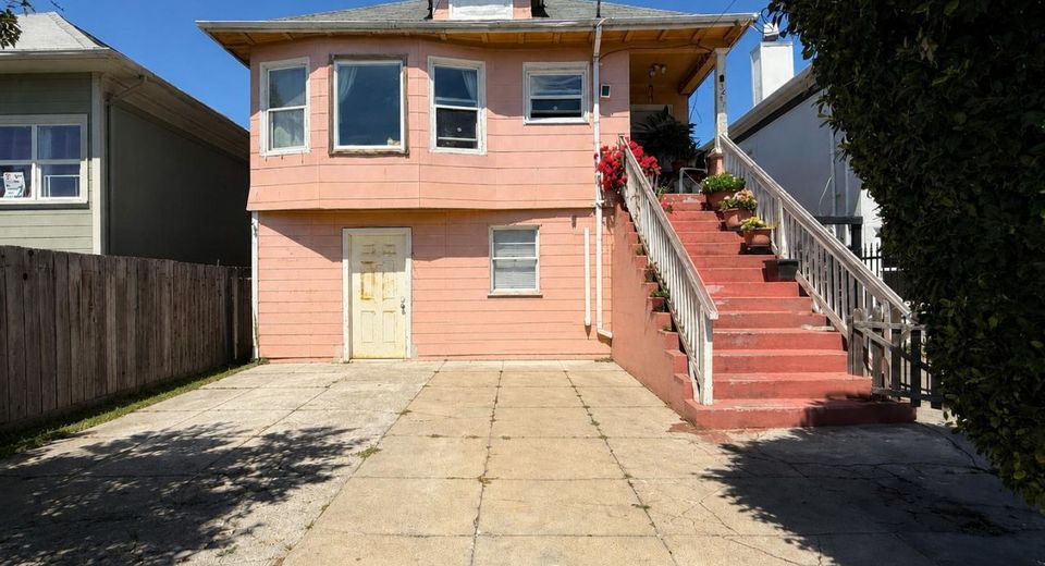 3227 Chesnut St, Oakland, CA 94608 Photo