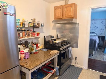 3227 Chesnut St, Oakland, CA 94608 Photo