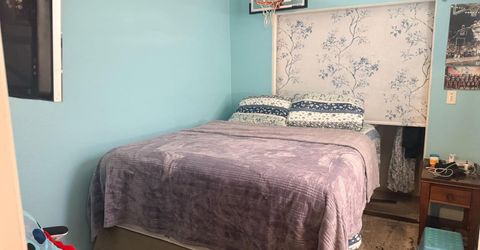 3227 Chesnut St, Oakland, CA 94608 Photo