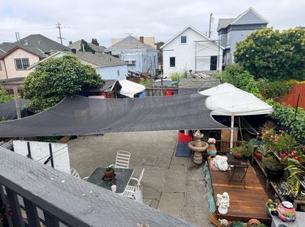 3227 Chesnut St, Oakland, CA 94608 Photo