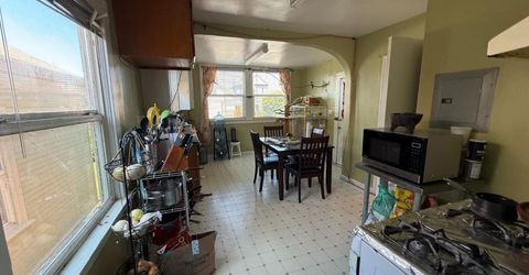 3227 Chesnut St, Oakland, CA 94608 Photo