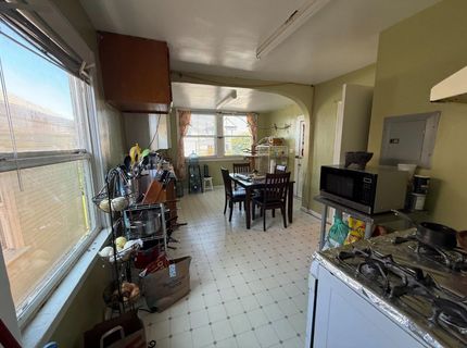 3227 Chesnut St, Oakland, CA 94608 Photo