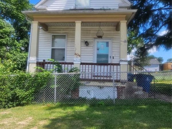 804 Regina Avenue , St Louis, MO 63125