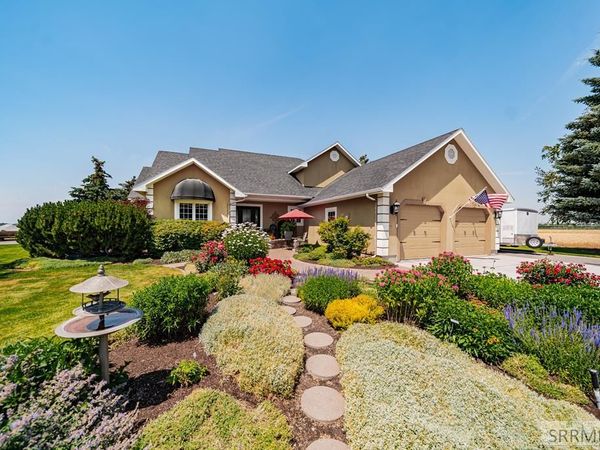 4225 N 5th W, IDAHO FALLS, ID 83401