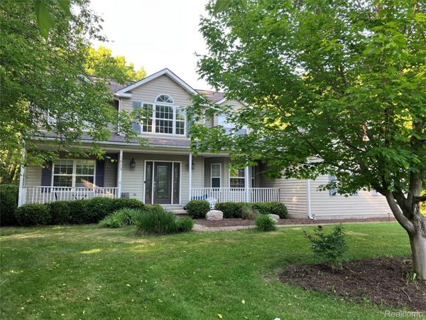 1815 Twin Lakes Boulevard, Oxford Township, Mi 48371