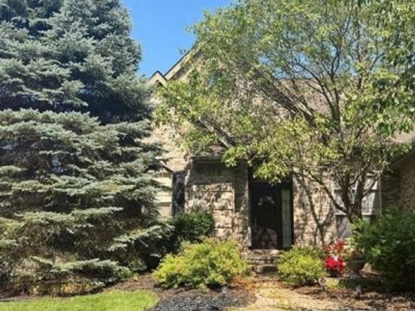 2895 Haverford Drive, Wayne, MI 48188